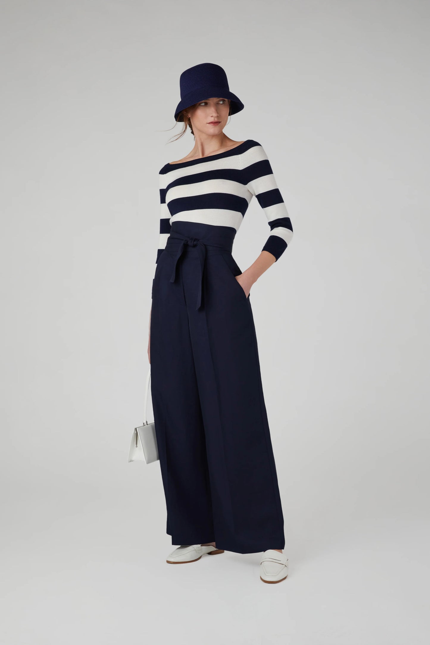 Jasper Conran "Hannah" Wide Leg Linen Blend Trouser in Navy