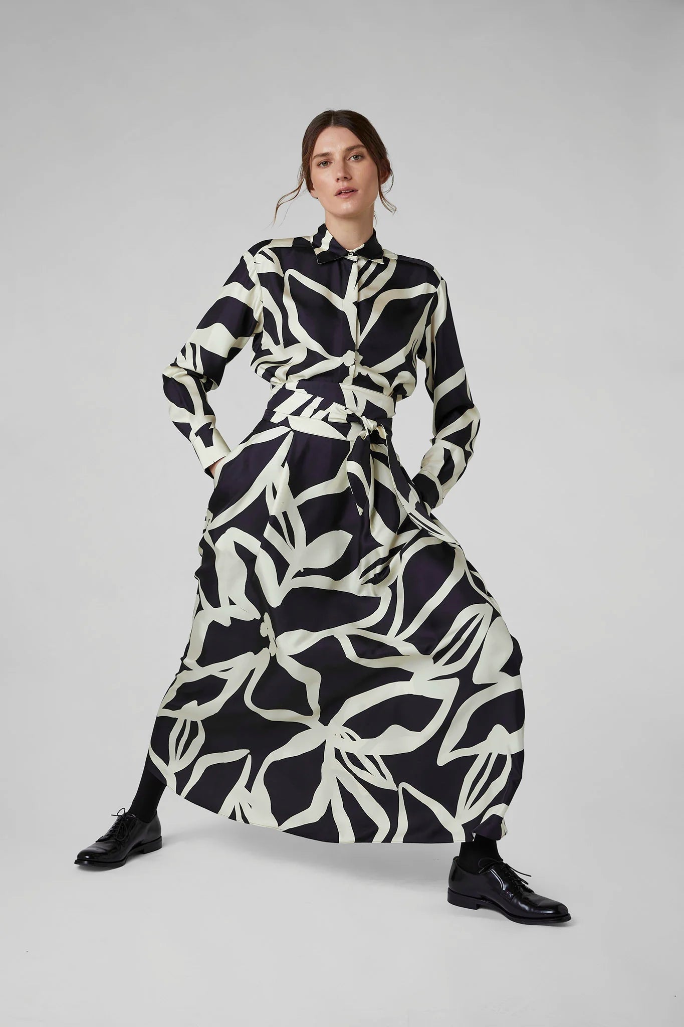 Jasper Conran "Gail" Silk Twill Printed Shirt in Black