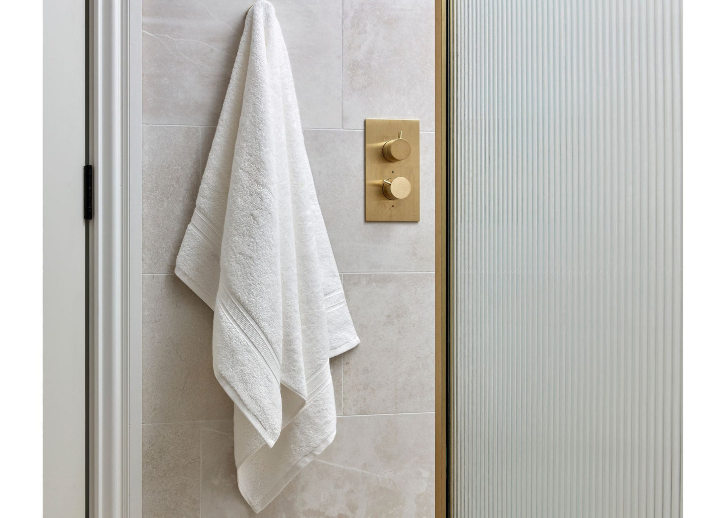 Christy "Serene" Bath Towel Set of 3 in White