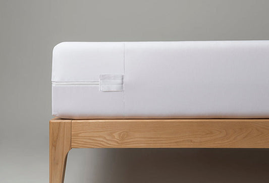 Velfont "Anti-bedbug" Mattress Protector in White