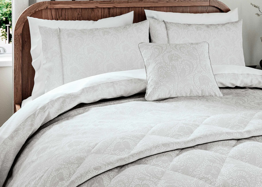 Bedeck of Belfast "Ashleigh" Duvet Cover and Oxford Pillowcase in Platinum
