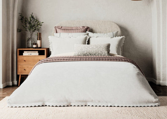 Bedeck of Belfast " Avita Geo Scallop" Duvet Cover in White