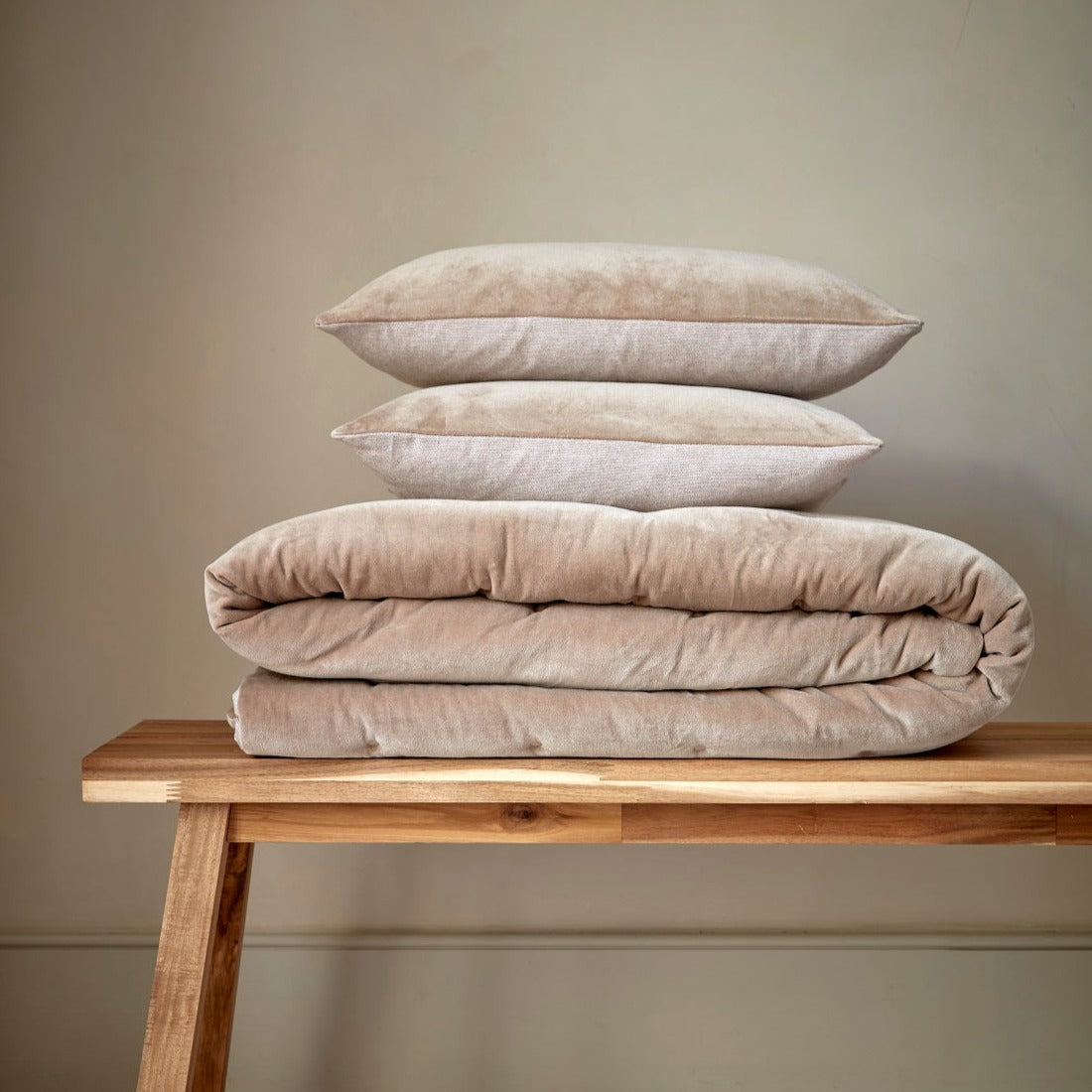 Christy "Jaipur" Throw - Hazelnut