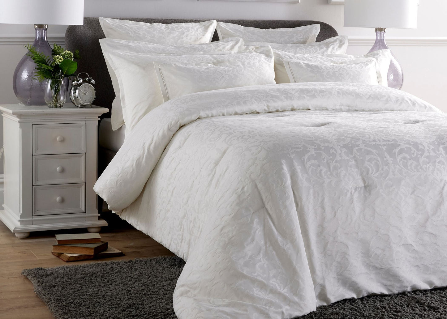 Christy "Venice" Jacquard Comforter Sets in White