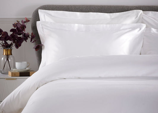 Christy "500TC Hygro Cotton Sateen" Bed Linen with White boarder Stitch