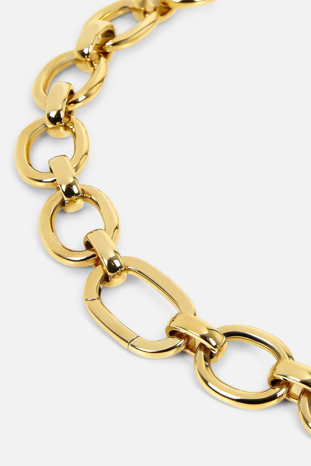 Gwyneth Chain Necklace in Gold