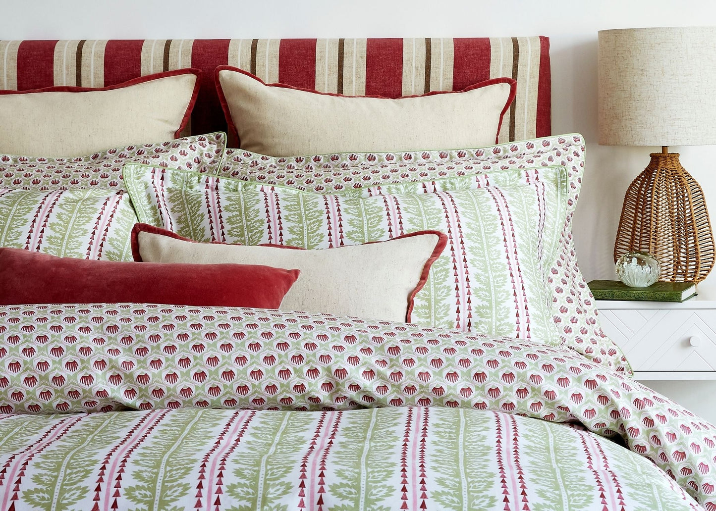 Christy "Folia" Duvet Cover Sets in Celery