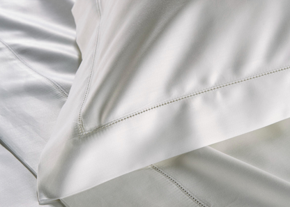 Christy Premium "900 Thread Count Picot" Bed Linen in White