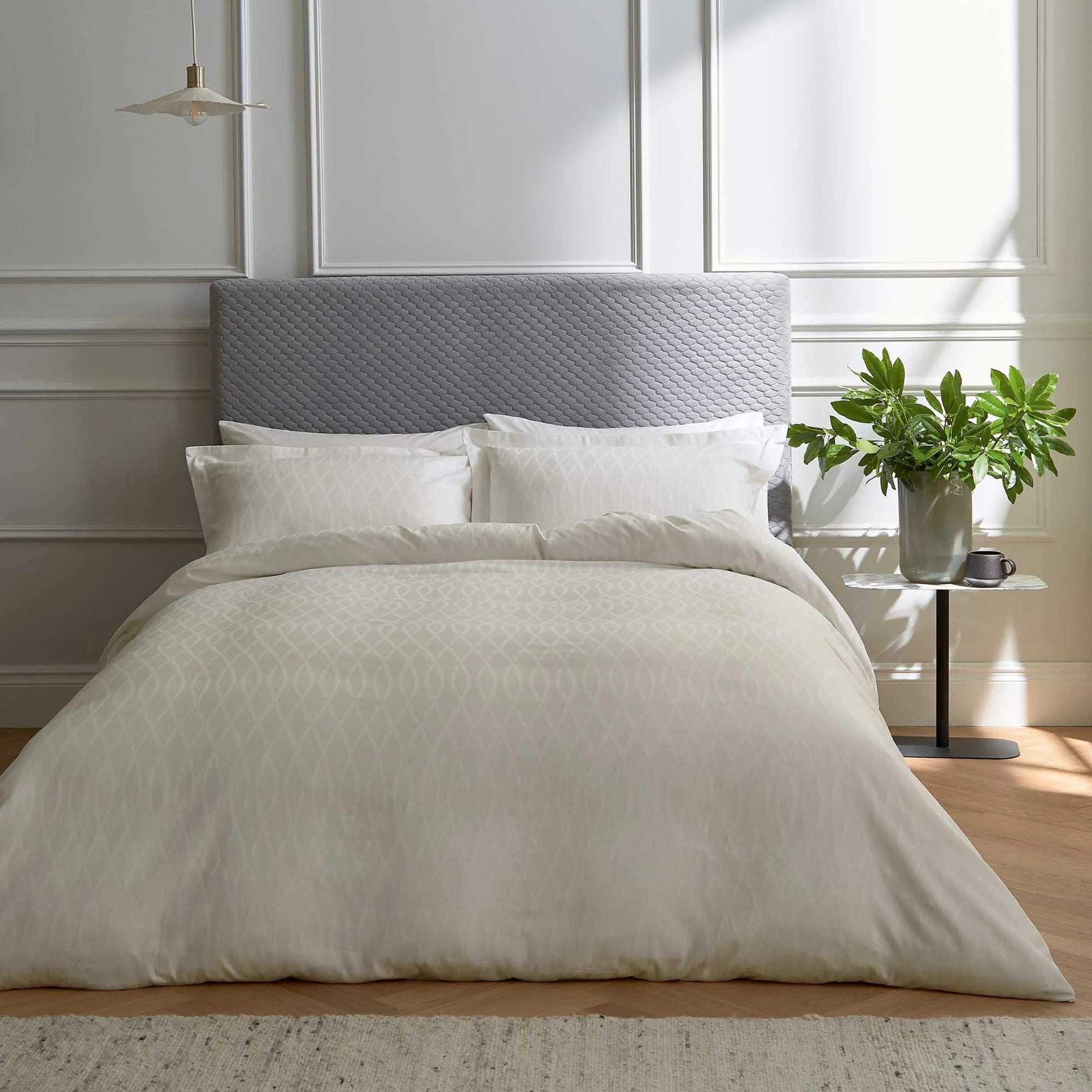 Ravello Duvet Cover Set in Chalk