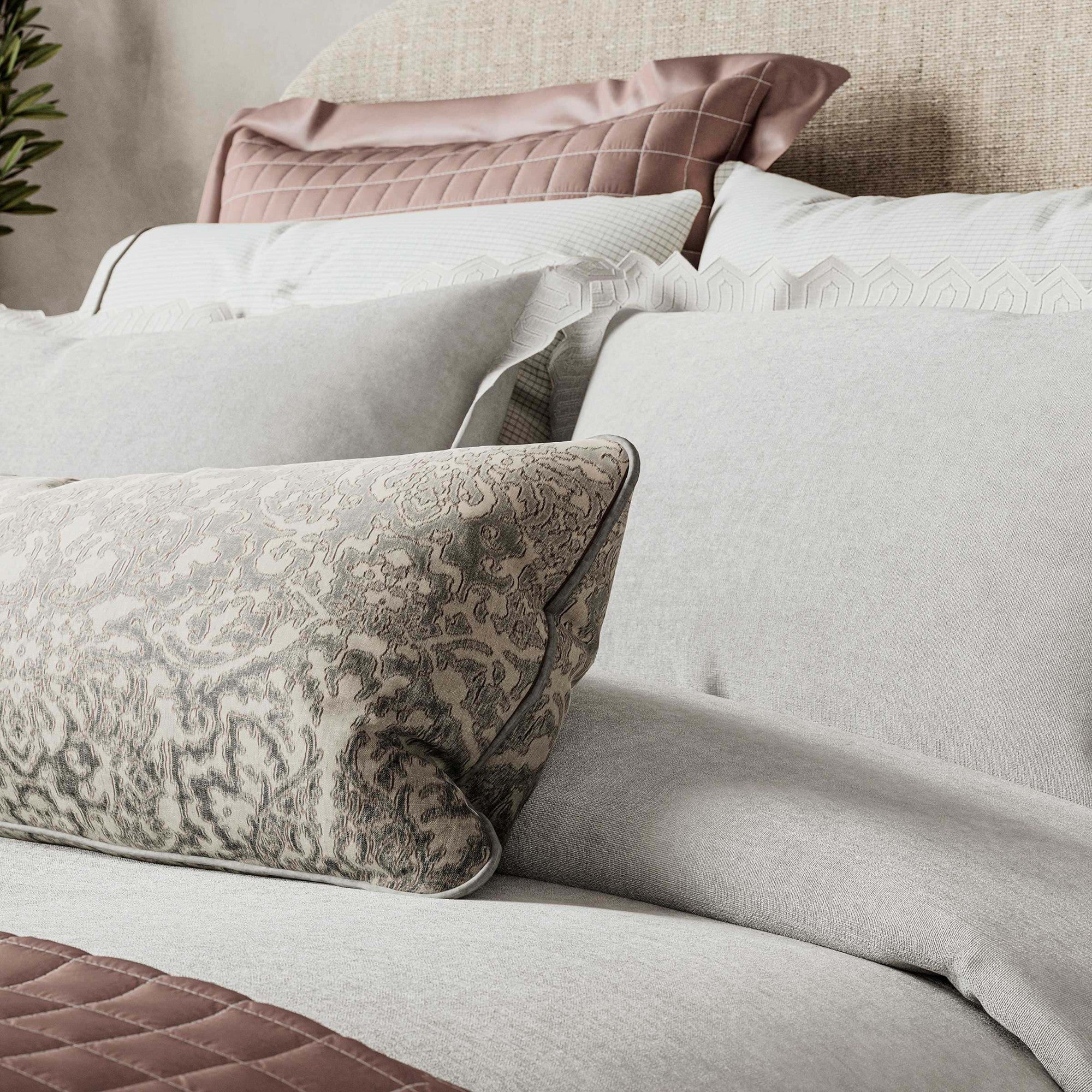 Avita Geo Scallop Pillowcase in White