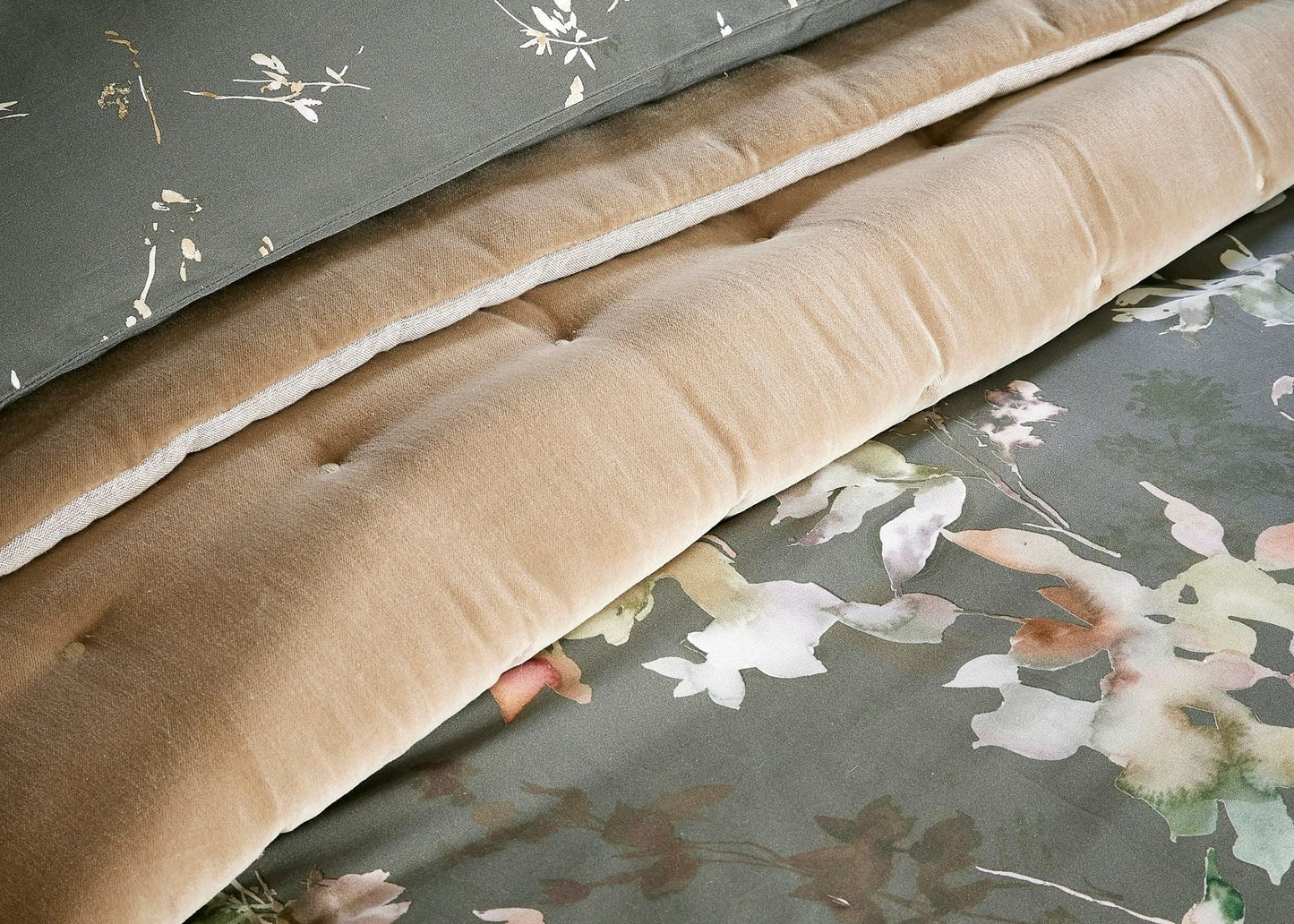 Christy "Botanical" Comforter Sets in Forest