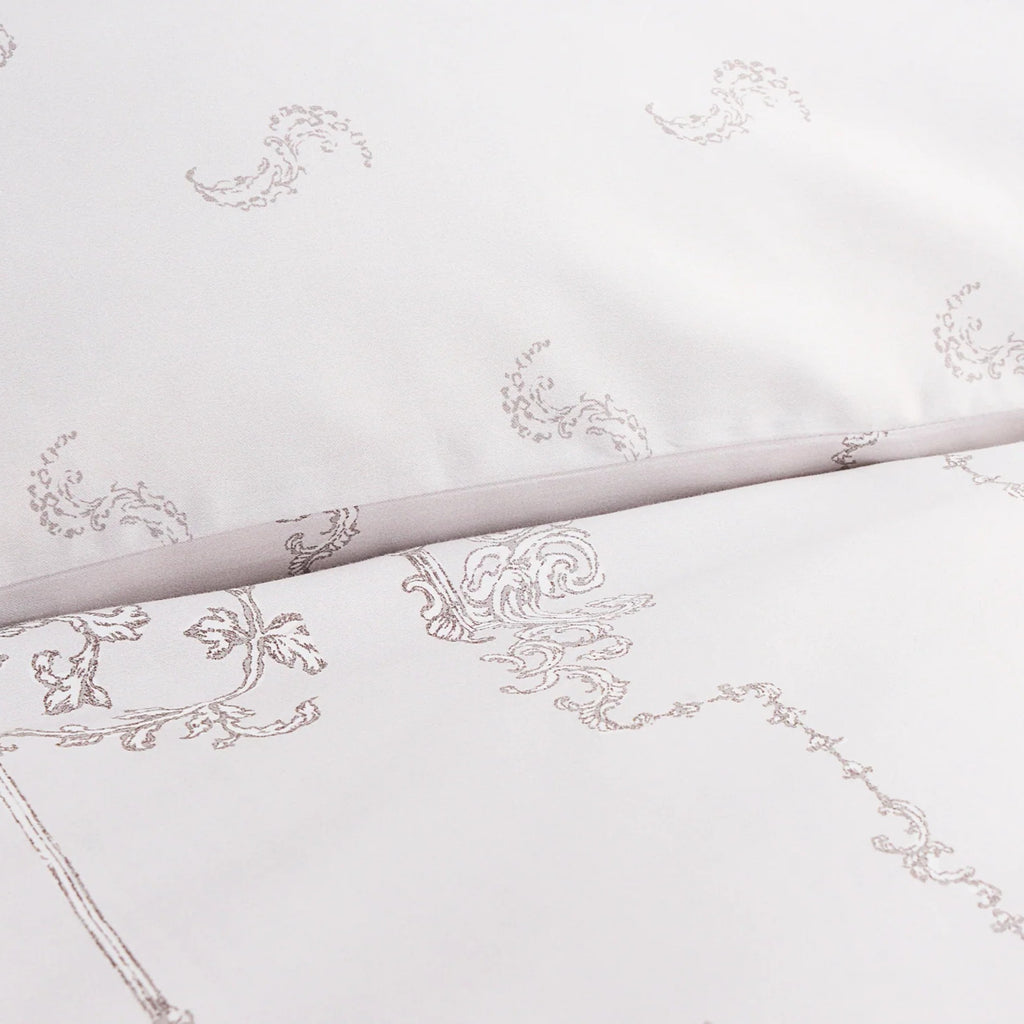 Ambroise Oyster Comforter & Sheet Set in Cream/Silver