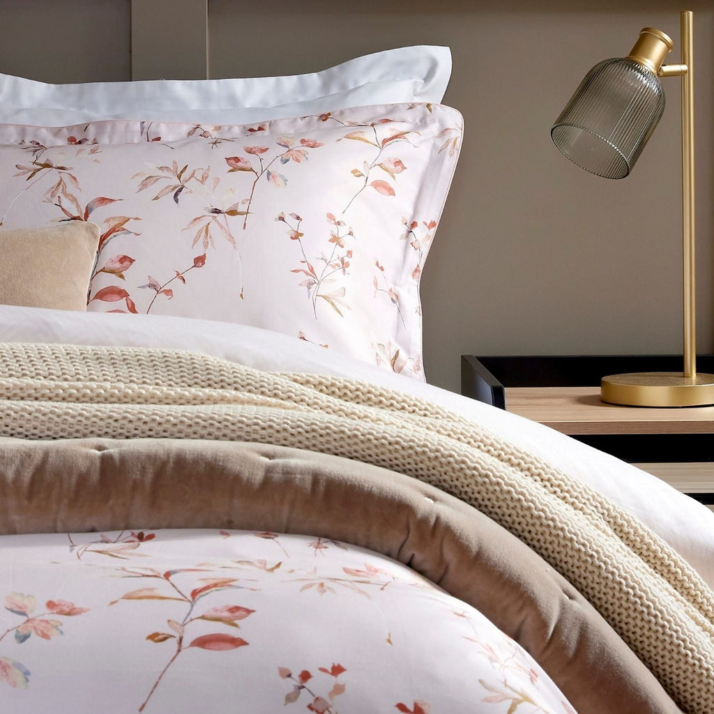 Hampton Filled Cushion in Rose