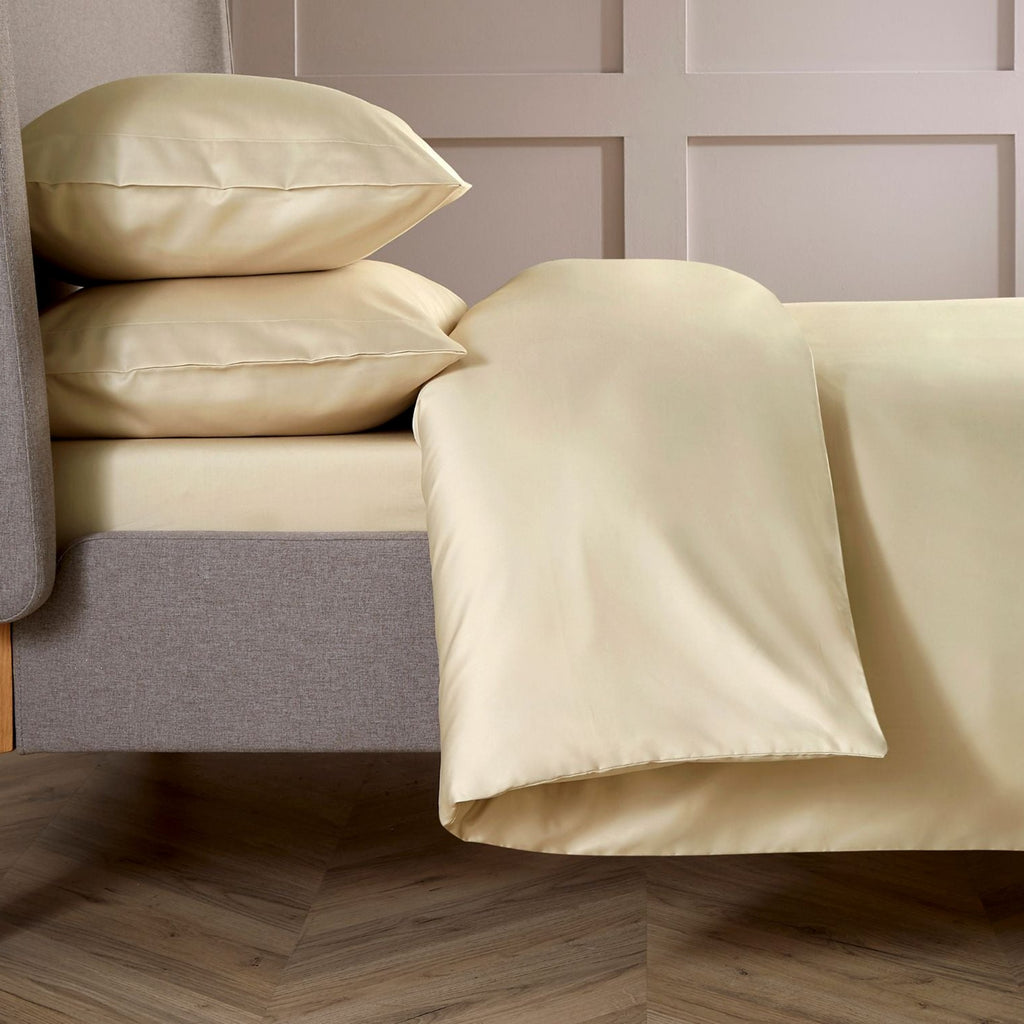 400 TC Sateen Plain Dyed Sheets in Colour Soft Gold