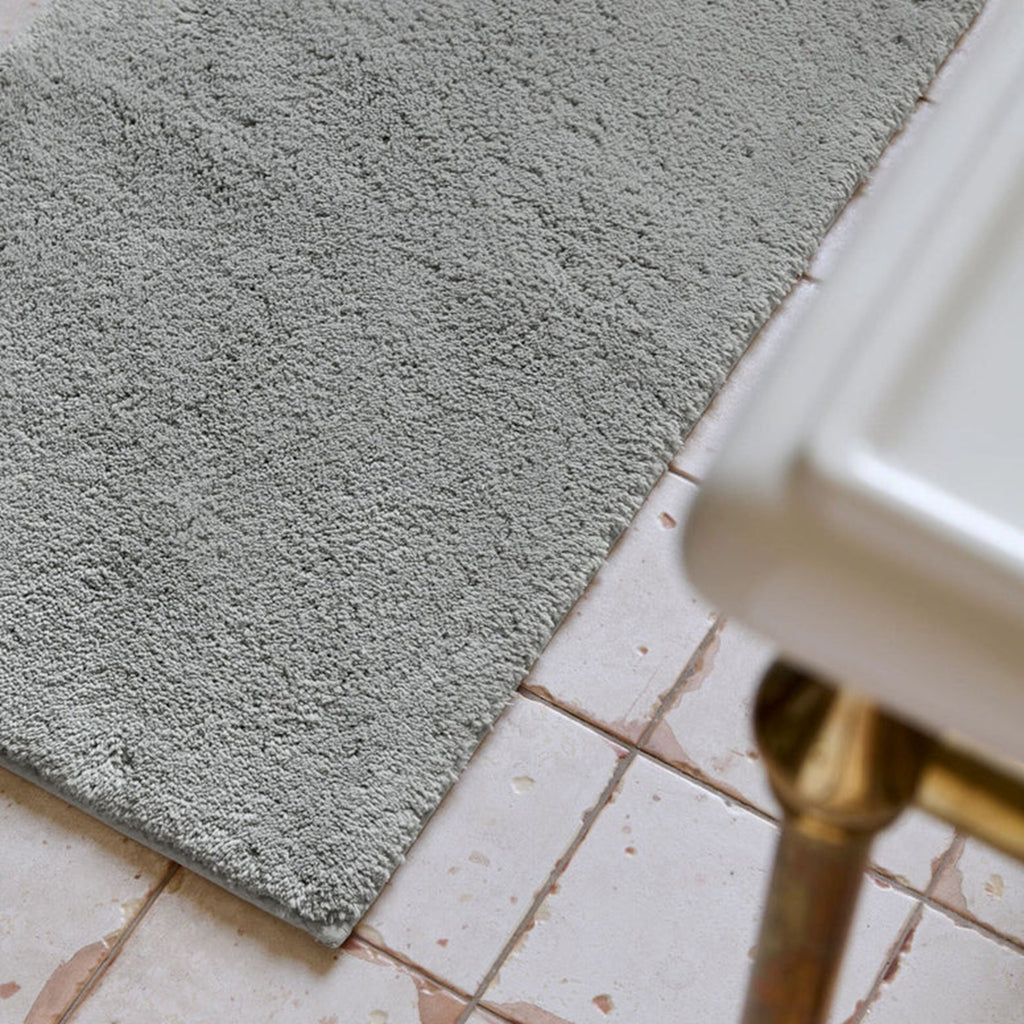 Deep Pile Rubber Back Tufted Bath Rug Dove Grey