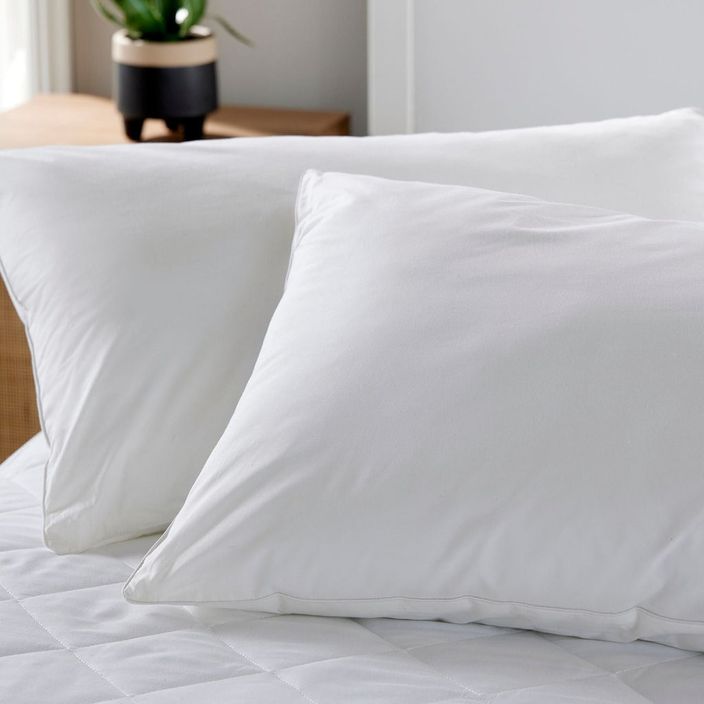 Essential Hollowfibre Filled Pair of Pillows 47 x 72cm