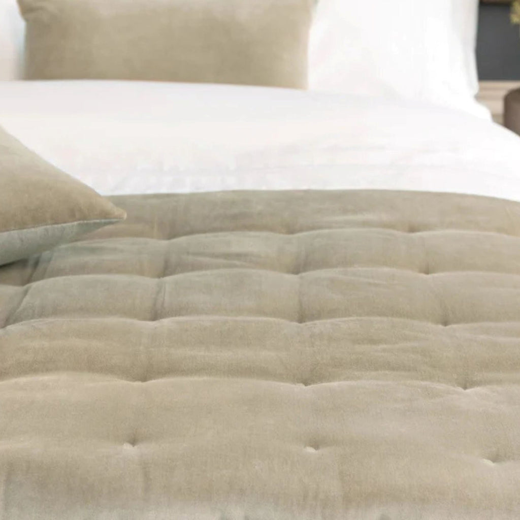 Jaipur Throw in Hazelnut