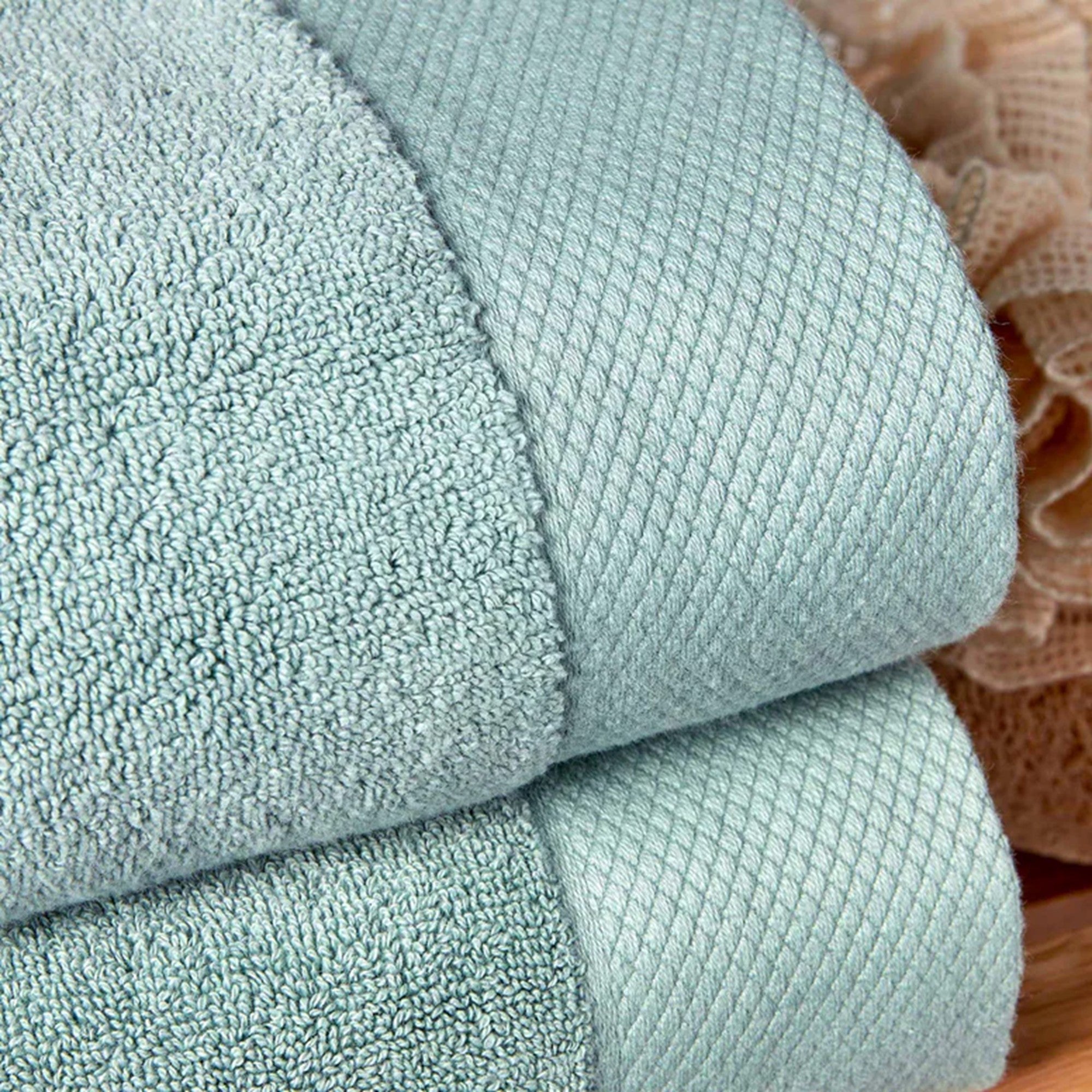 Luxe Bath Towels Collection in Surf Green