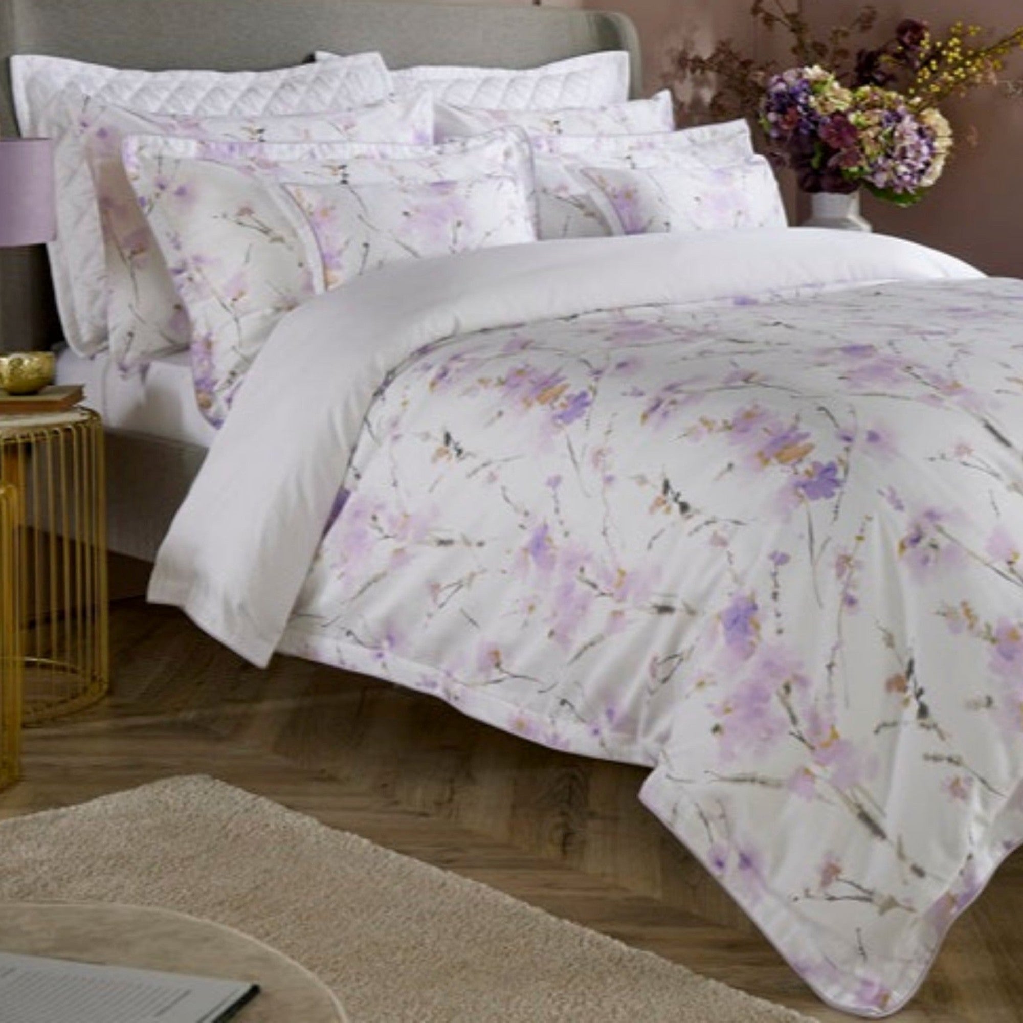 Mimosa Pillowcase in Lilac