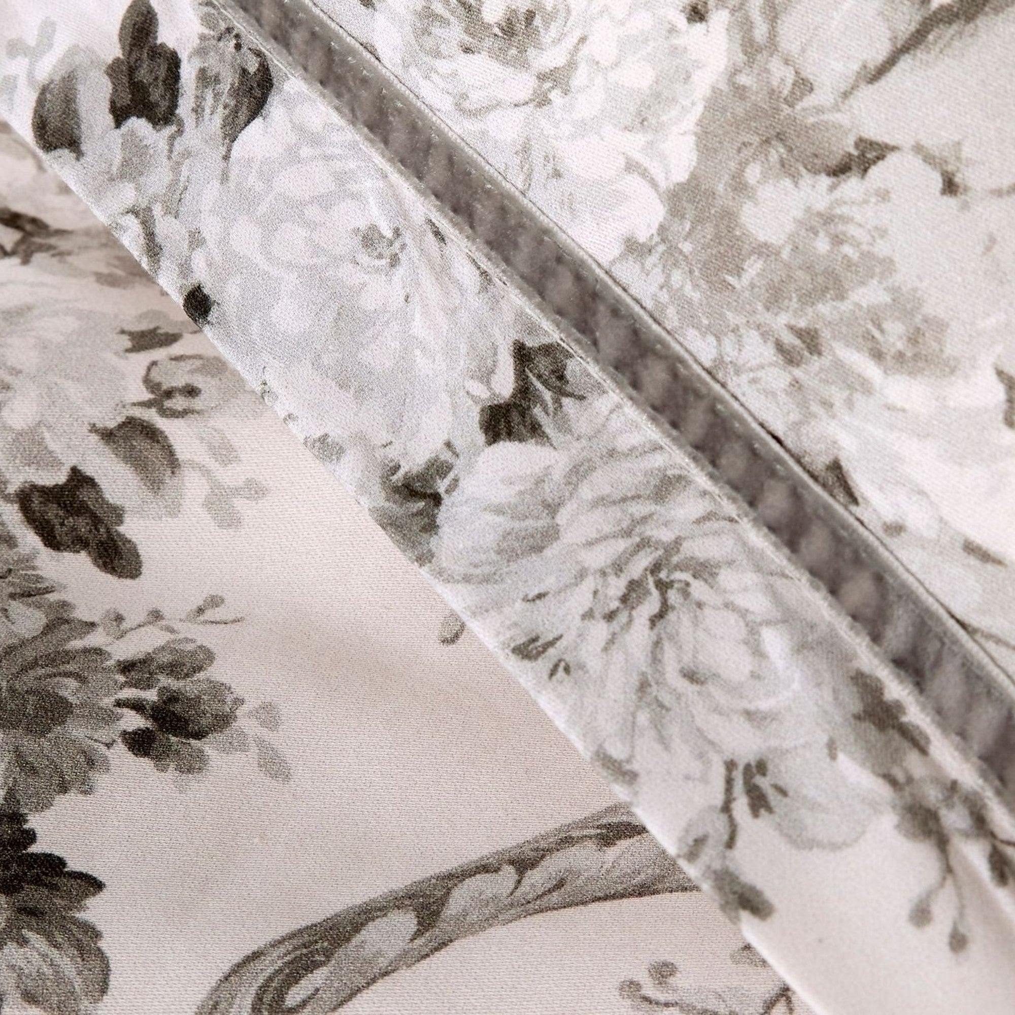 Paris Comforter & Sheet Sets in Silver