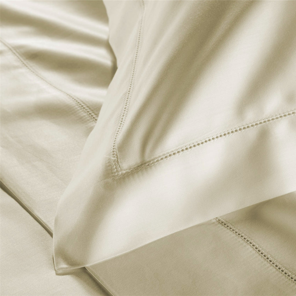 Premium 900 Thread Count Picot Bed Linen in Cream