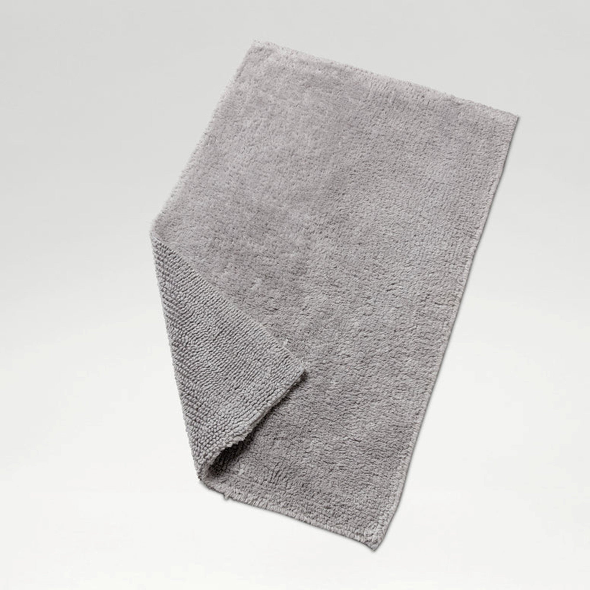 Reversible Bath Rug in Silver