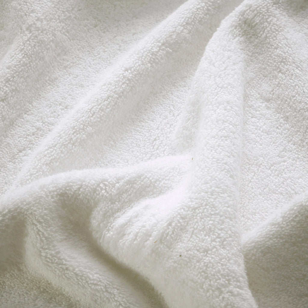 Signum Combed Cotton Towel Collection in White