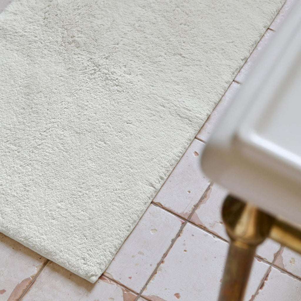 Deep Pile Rubber Back Tufted Bath Rug Cream (Parchment)