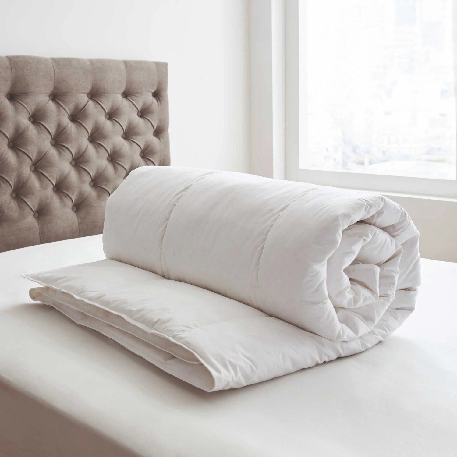 Goose Feather & Down 10.5 Tog Duvet in White