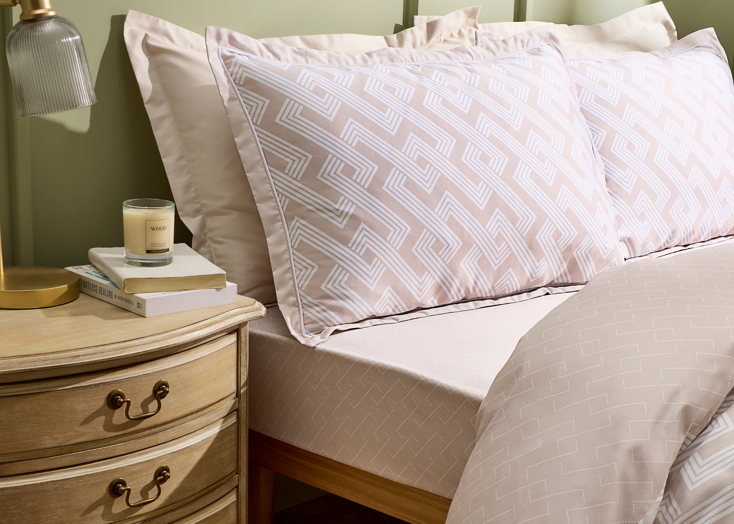 Christy "Groove" Geometric Duvet Cover Set in Gold