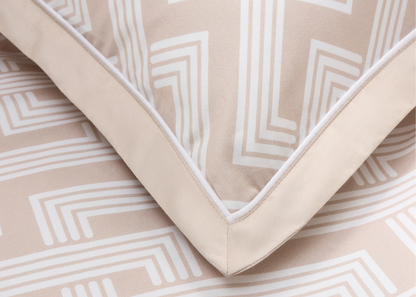 Christy "Groove" Geometric Duvet Cover Set in Gold