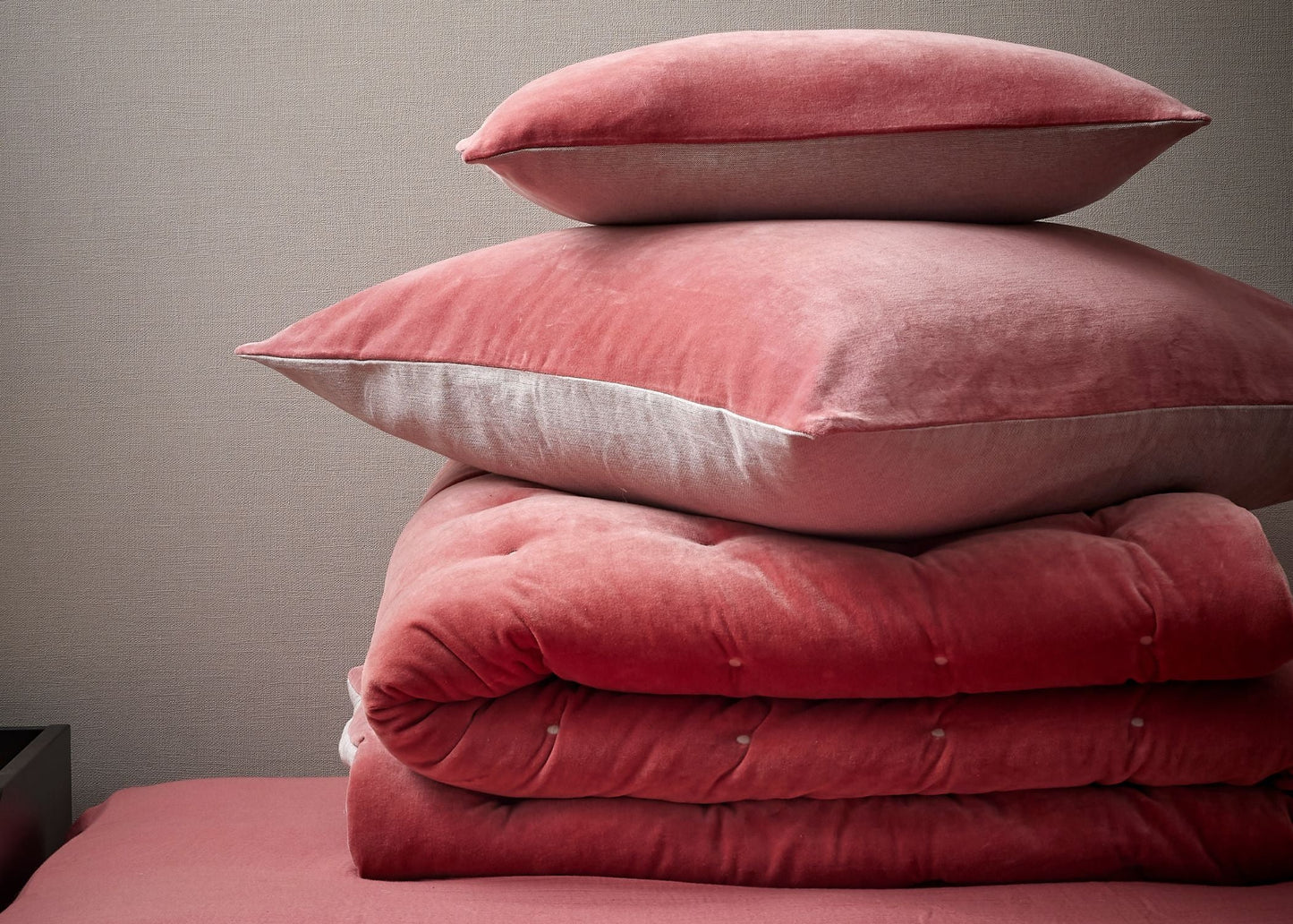 Christy "Jaipur" Throw  - Garnet