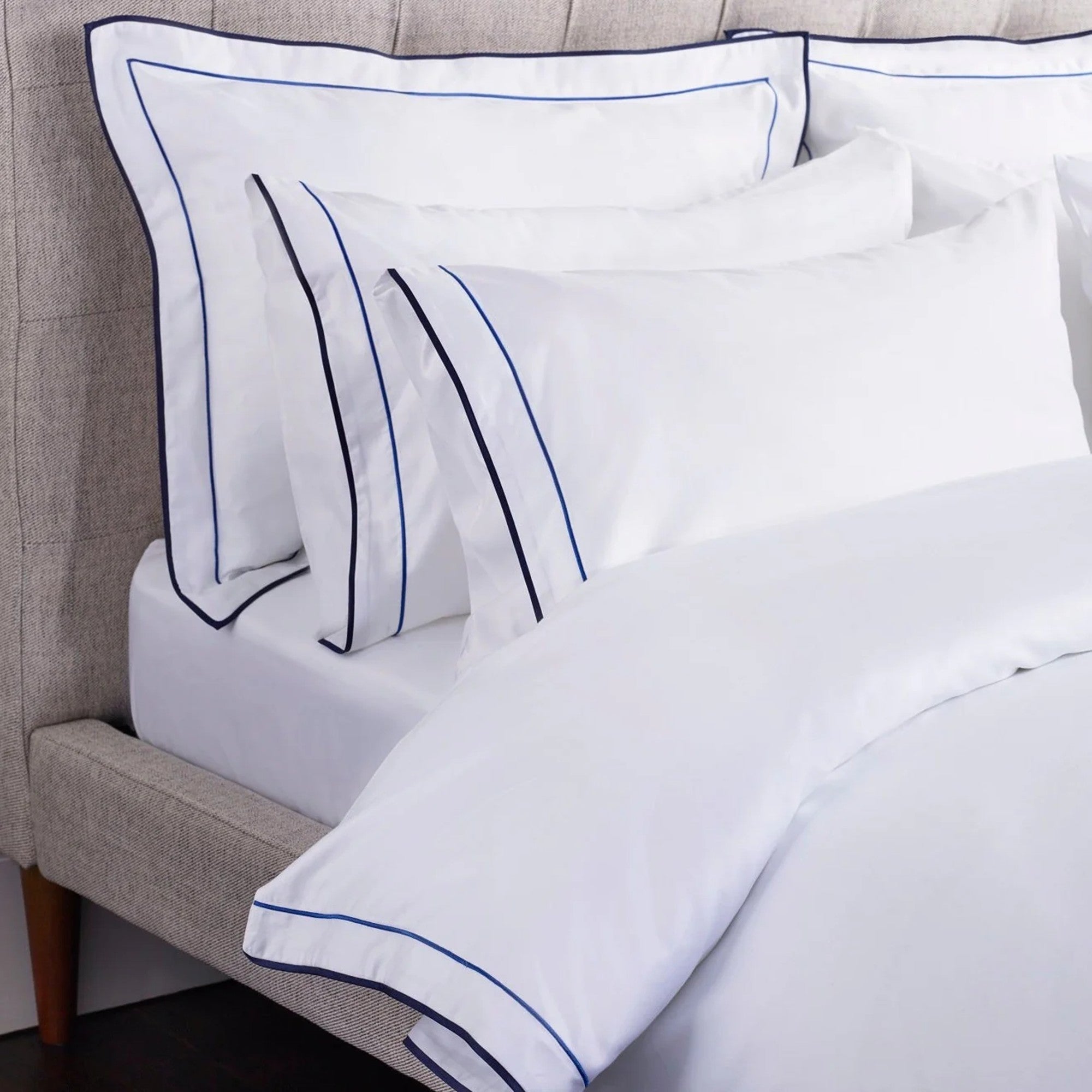 Jasper Conran "800 Thread Count" Satin Weave Duvet Cover in White