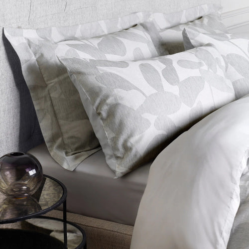 Abstract Leaf Duvet Cover Set in Melange Grey
