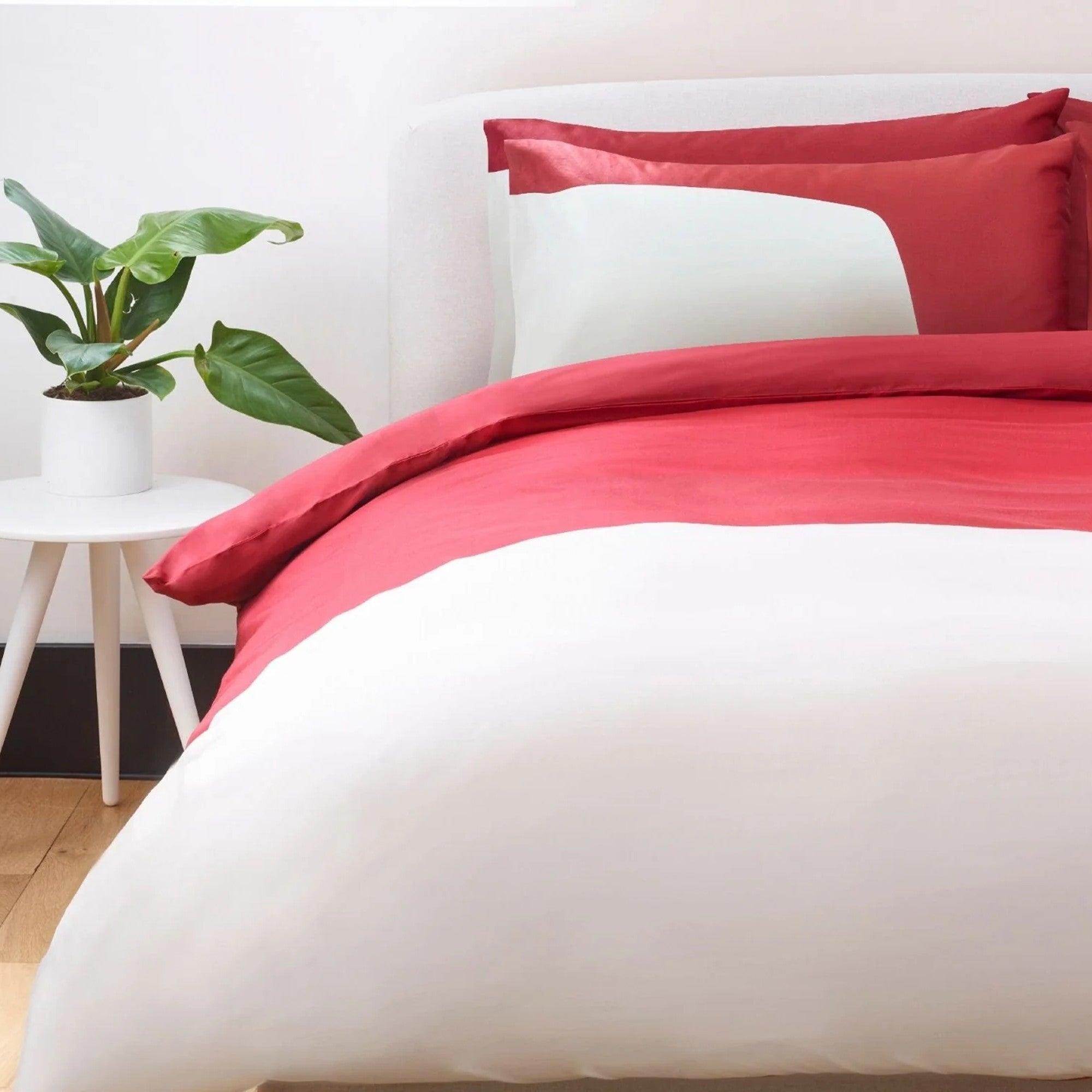 Jasper Conran "Colour Block" Duvet Cover Set in Red