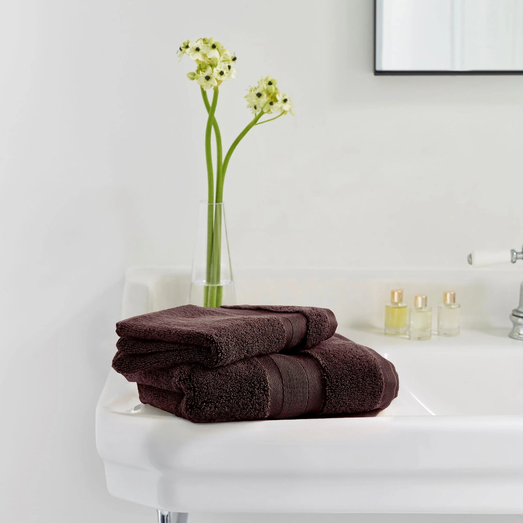 Zero Twist Cotton Bath Towels Collection in Chocolate