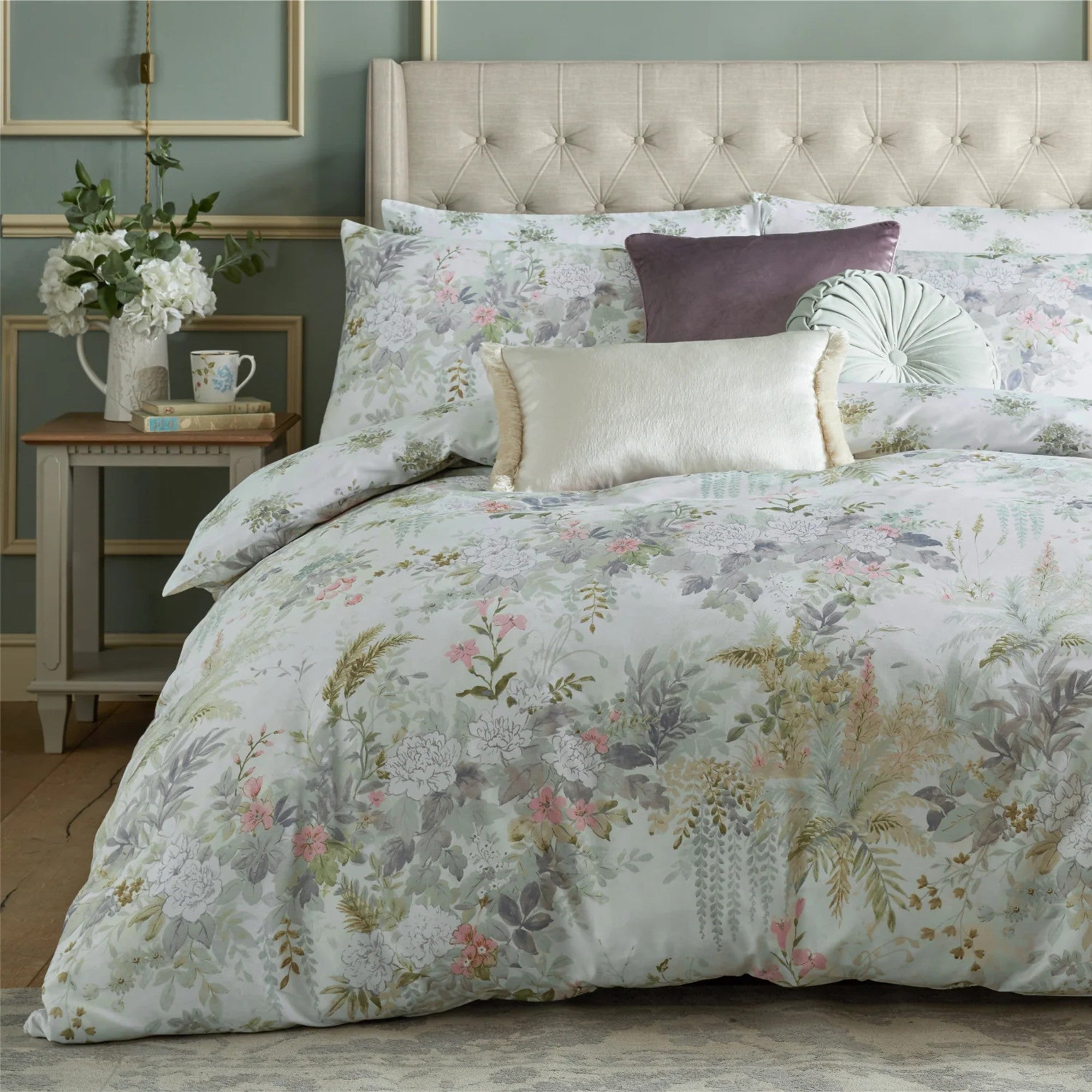 Laura Ashley "Linlithgow" Duvet Cover Set in Pale Lavender