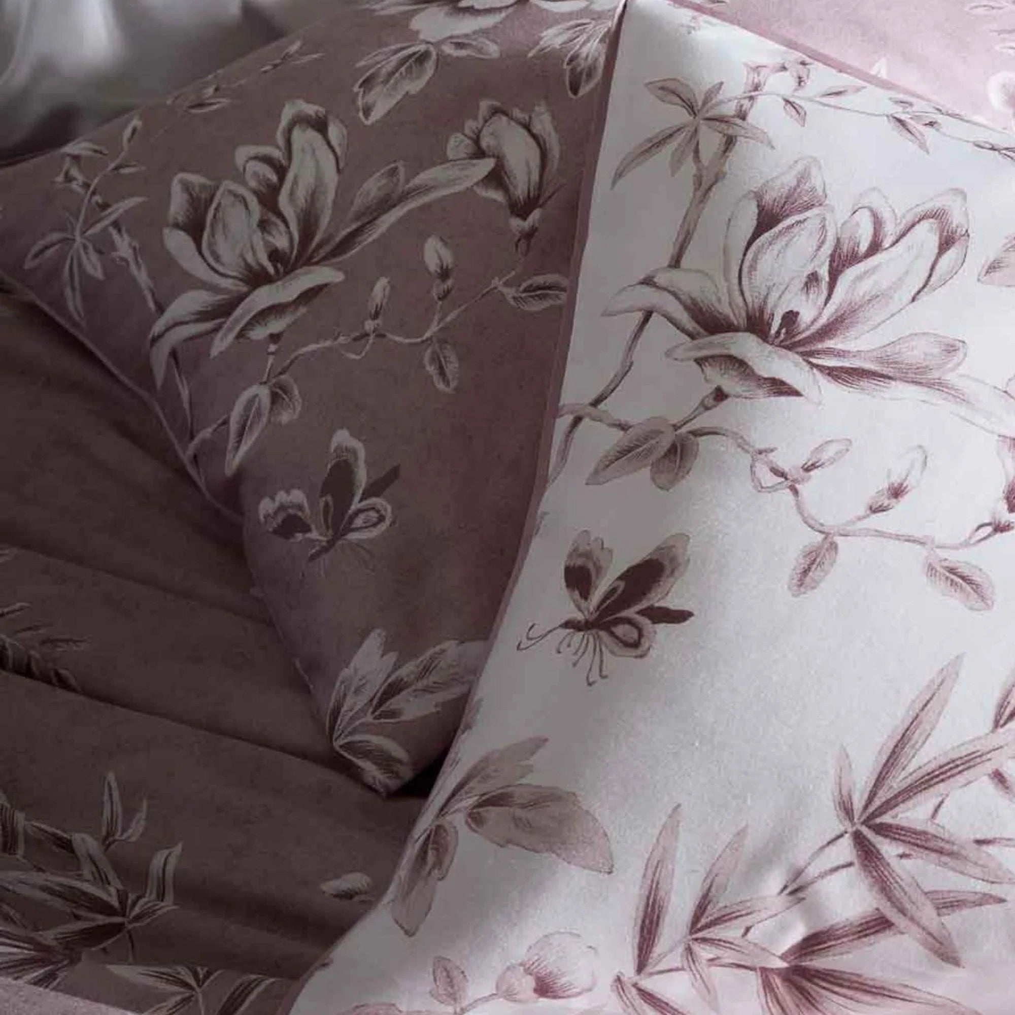 Laura Ashley "Rowsham" Duvet Cover Set in Dark Blush