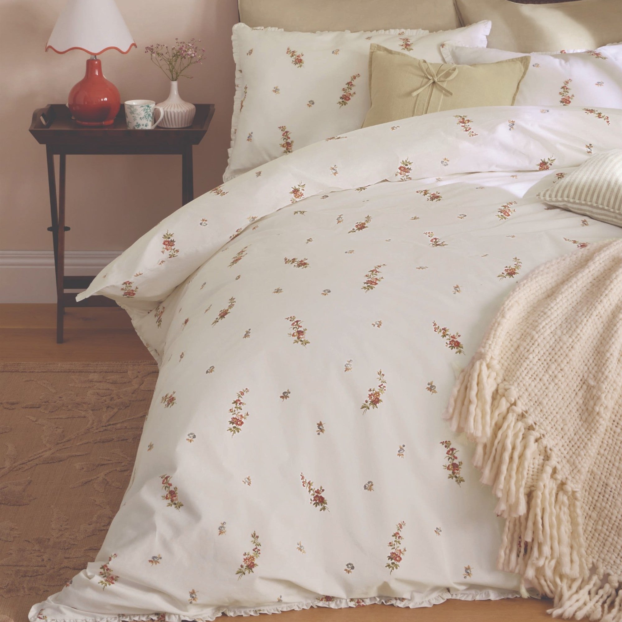 Elsie Bouquet Duvet Cover Set in Pale Cranberry