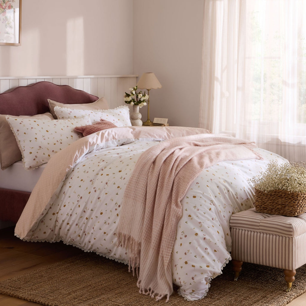 Neve Floral Duvet Cover Set in Plaster Pink