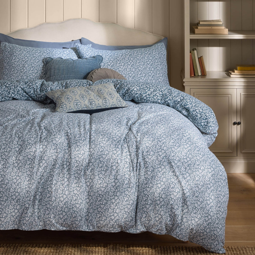 Sweet Alyssum Duvet Cover Set in Denim Blue