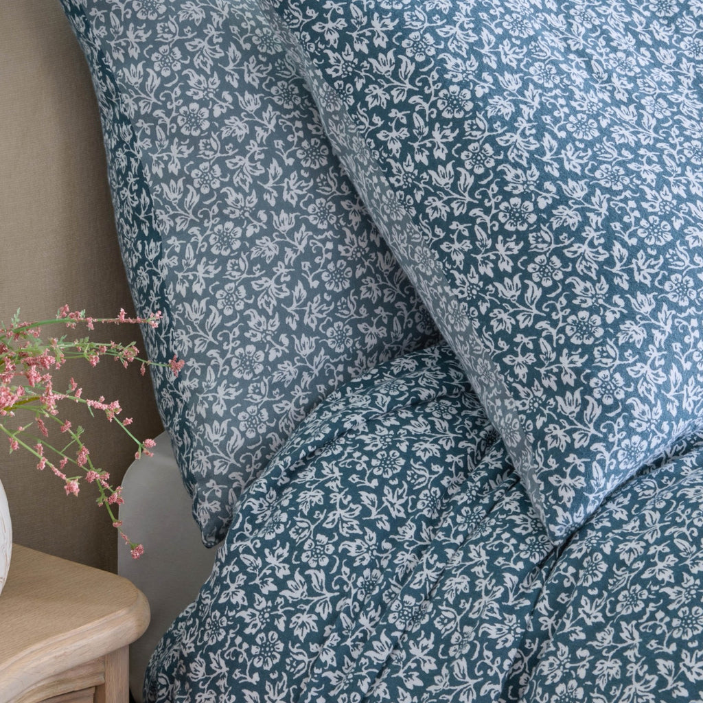 Sweet Alyssum Duvet Cover Set in Denim Blue