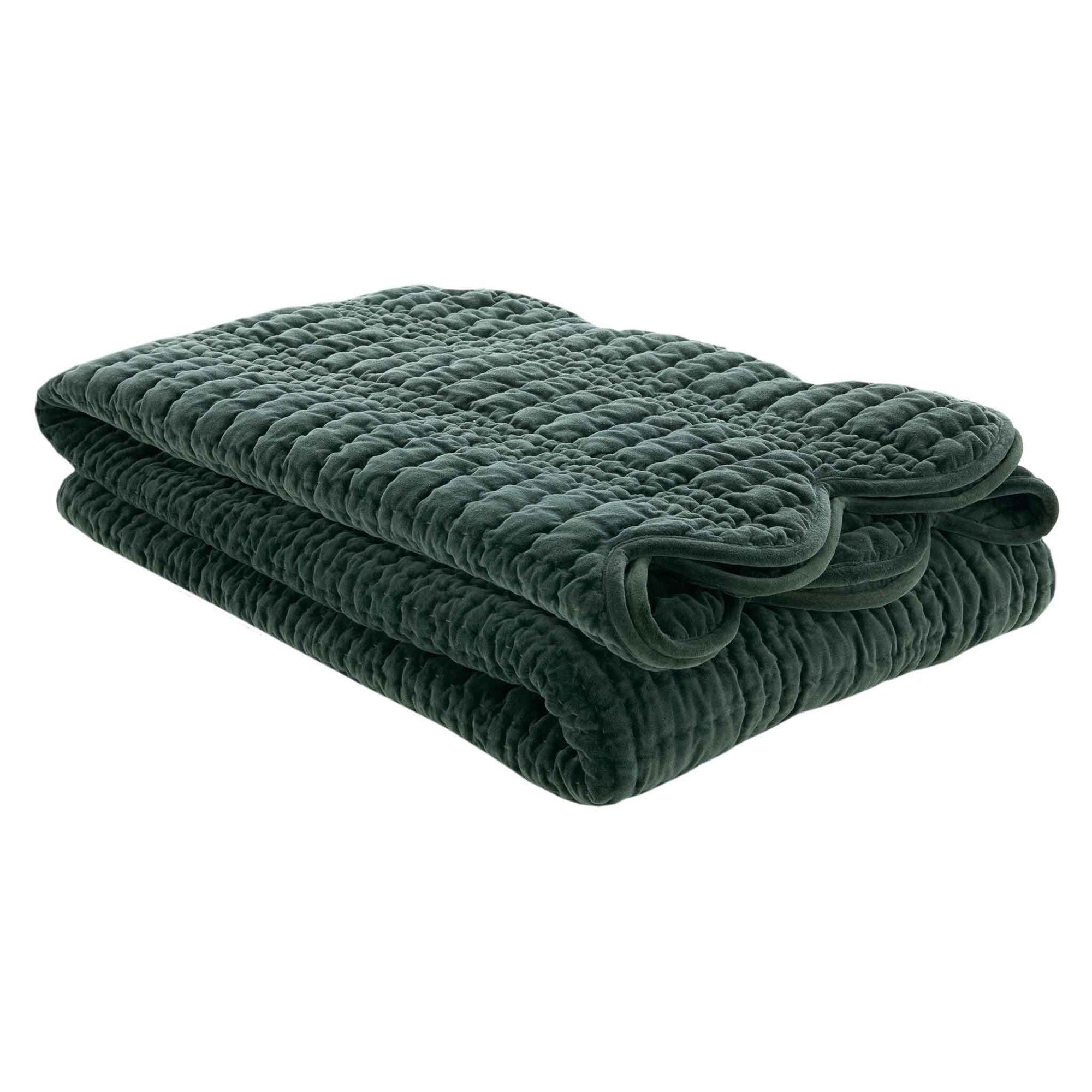 Brady Scalloped Bedspread in Pine Green