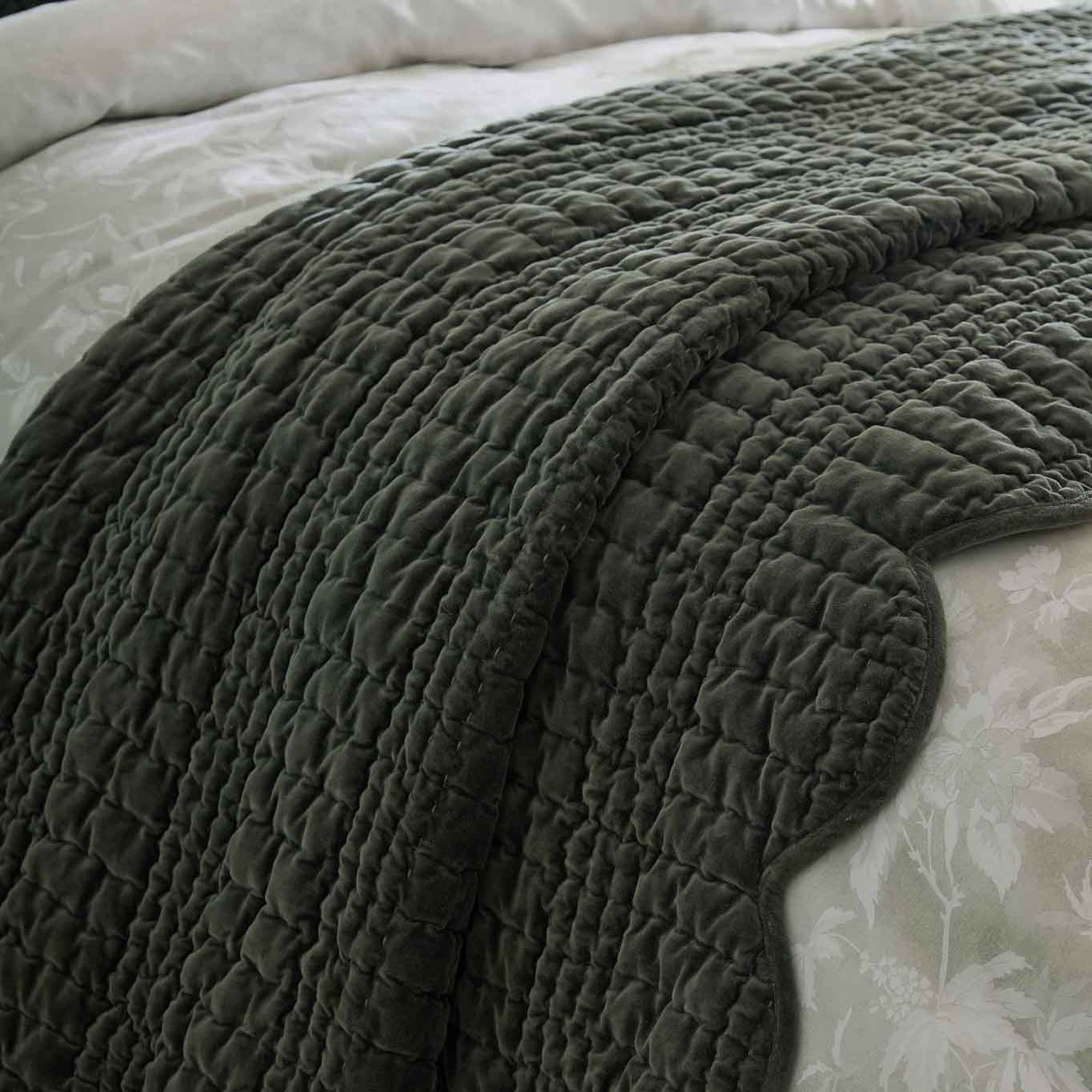 Brady Scalloped Bedspread in Pine Green