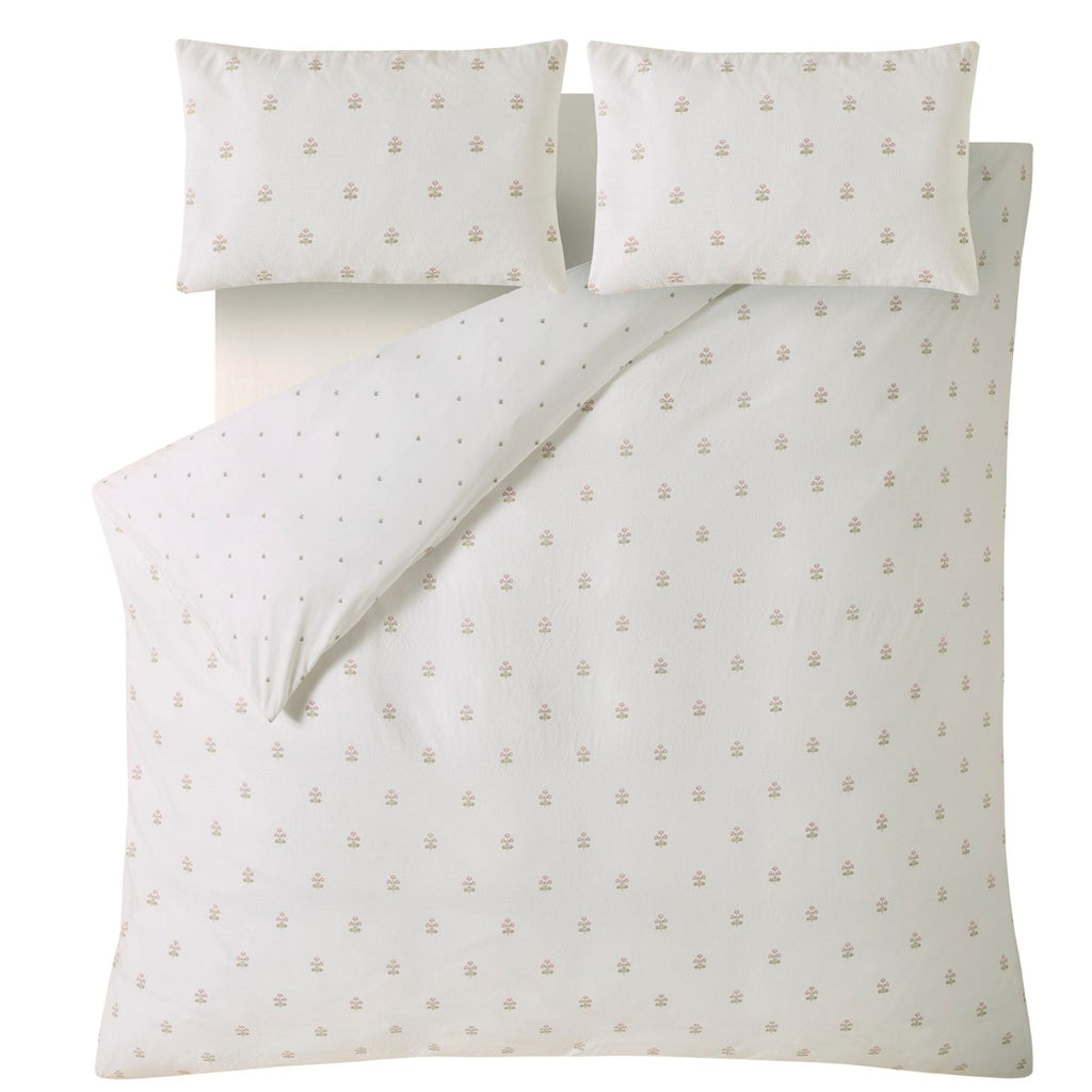 Harthill Daisy Duvet Cover Set in Raspberry Pink
