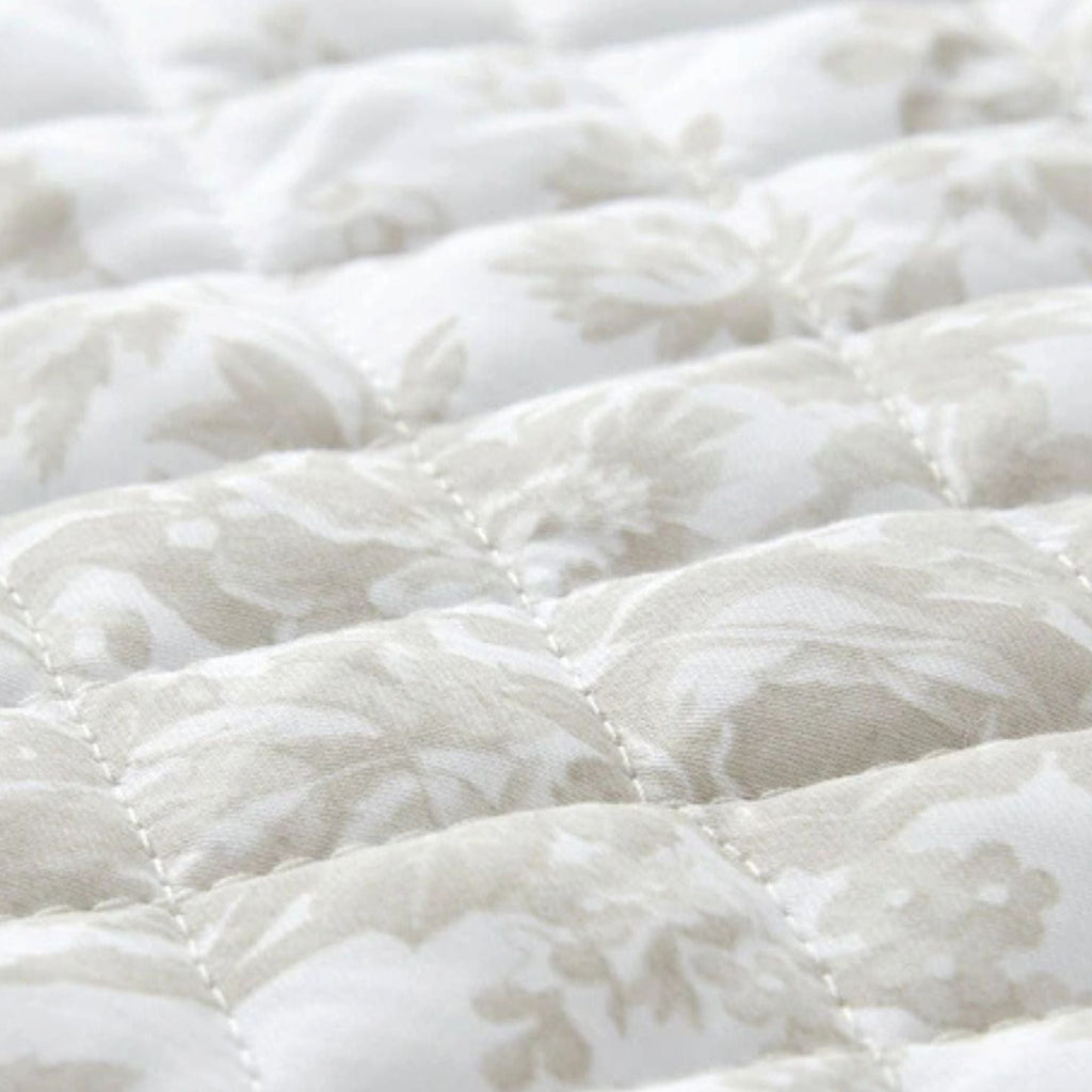 Walled Garden Quilted Bedspread in Dove Grey