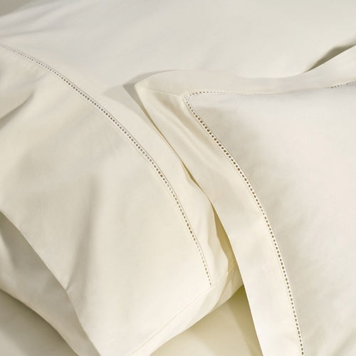 900 TC Luxe Touch Duvet Cover in Cream