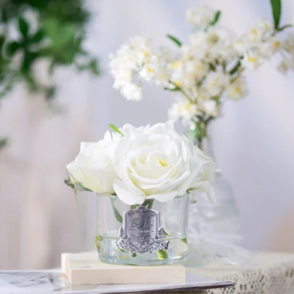 Five Rose Bouquet in Glass Vase – 5 Artificial Silk Flowers