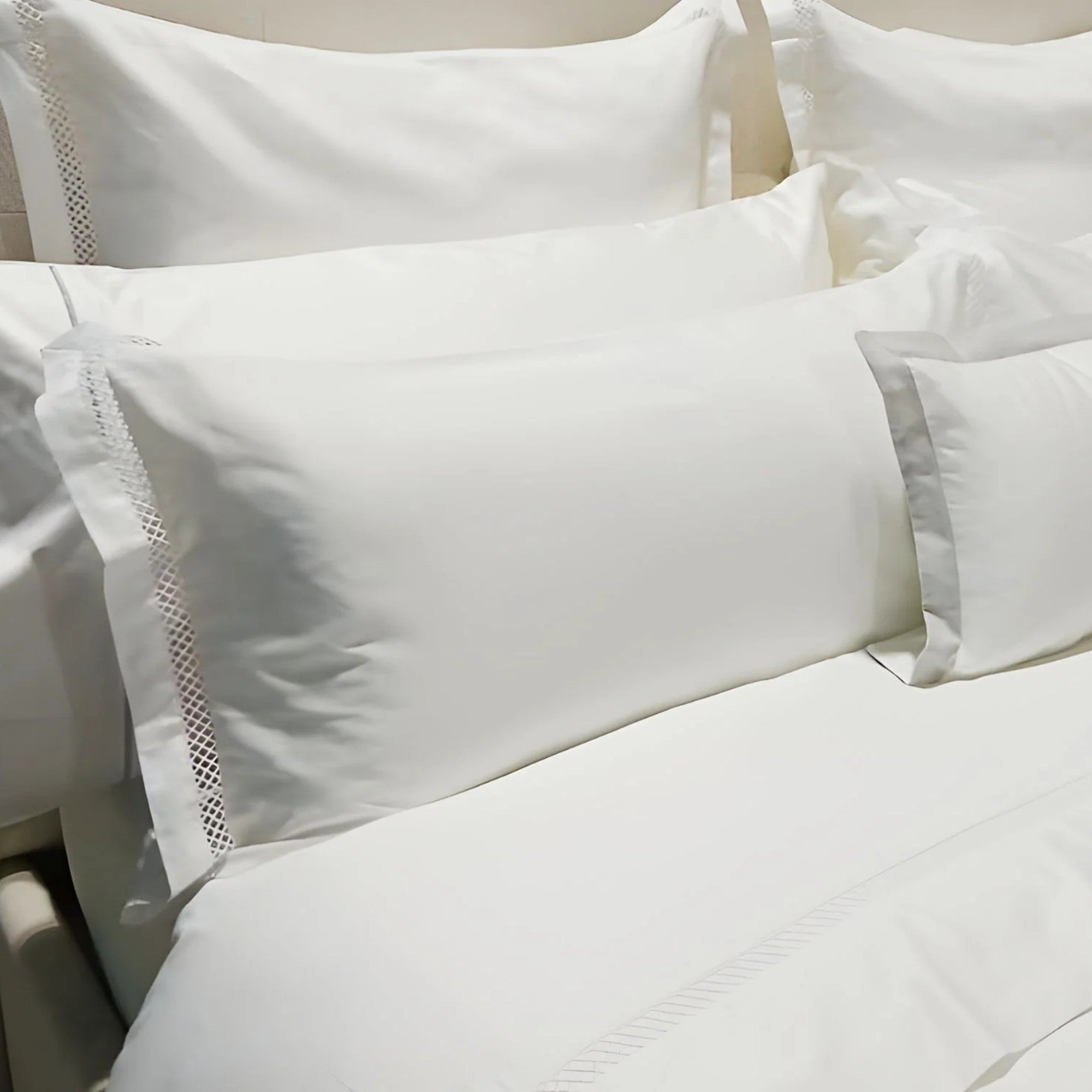 Katrin 300 Thread Count Fitted Sheet in White
