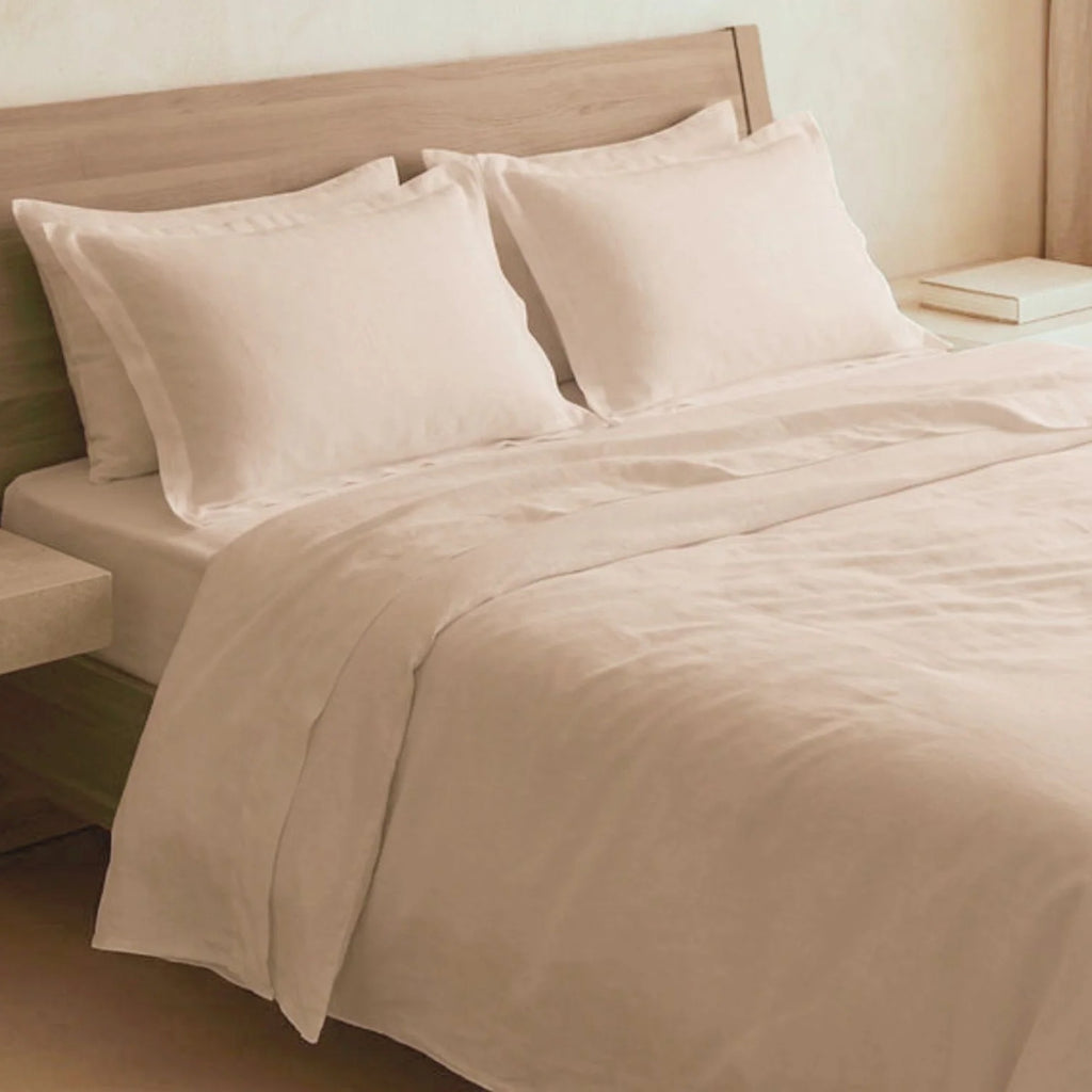 Luxury Everyday 300 TC Cotton Sateen Fitted Sheet in Cream
